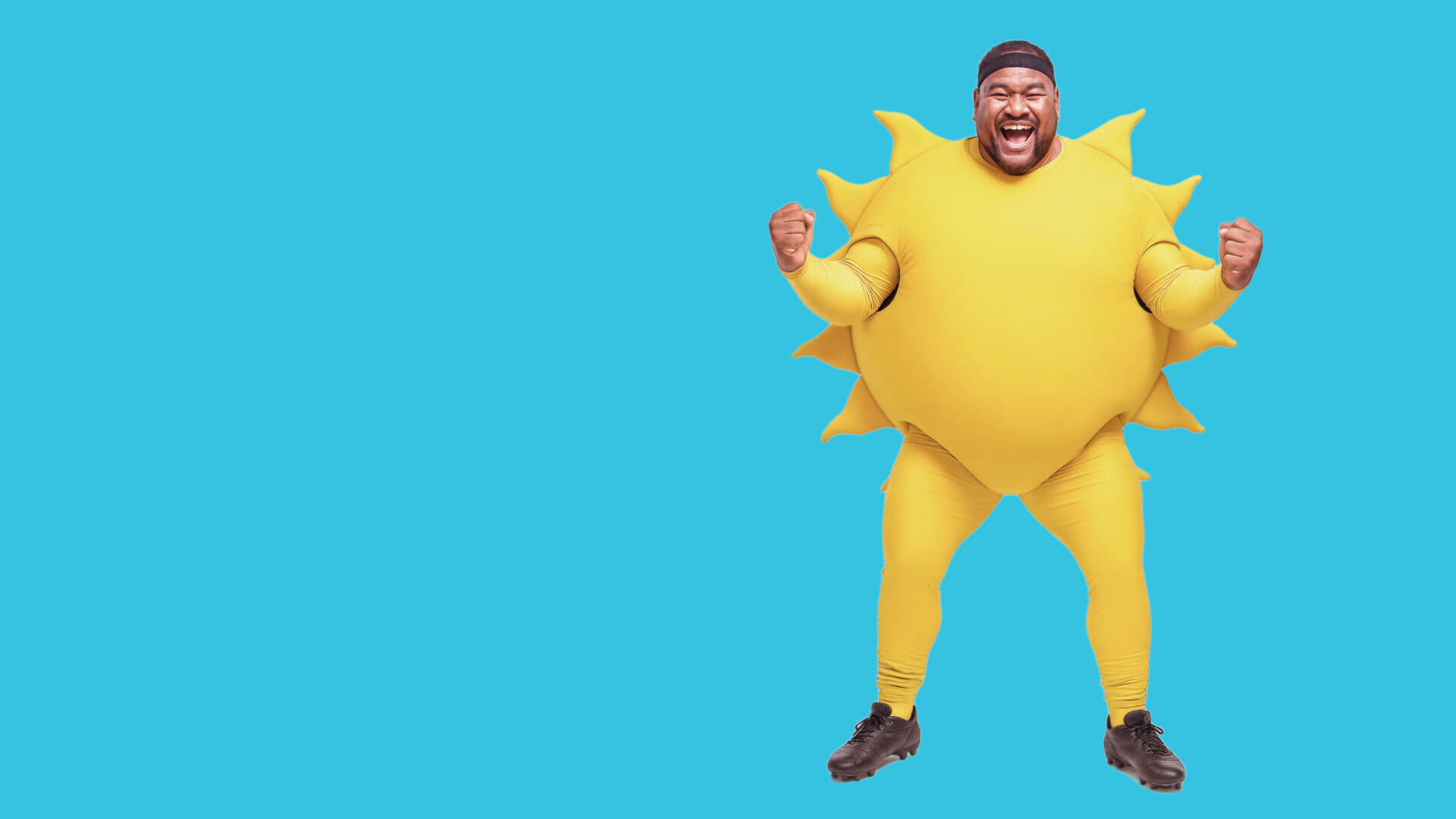 NSW-rugby-player-in-Sun-outfit-blue-background